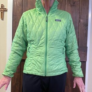Patagonia women's nano puff in apple green. Medium.